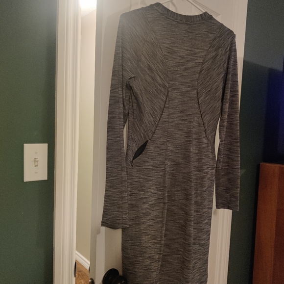 Lululemon "And Where-to dress" - Picture 6 of 7